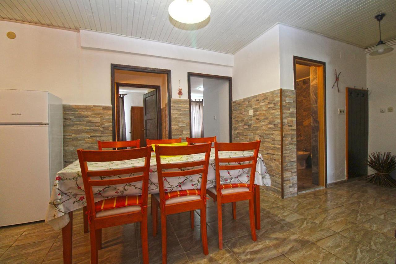 Apartments Matilda 1954 Fažana Εξωτερικό φωτογραφία